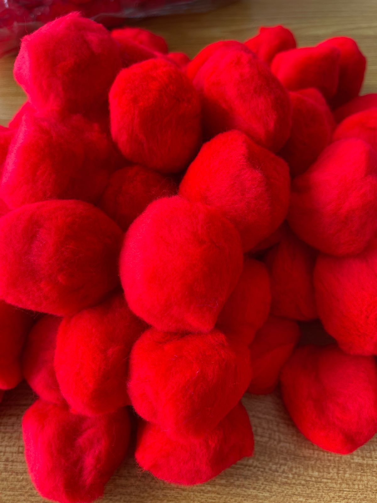 POMPON #18 ROJO