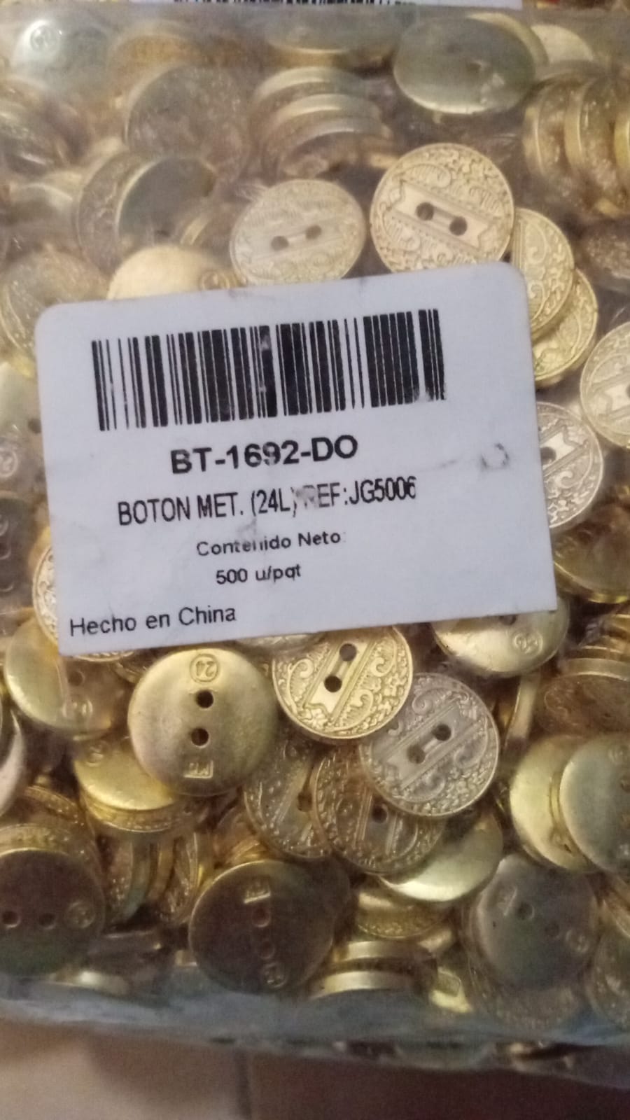 BOTON PLANO DORADO #24