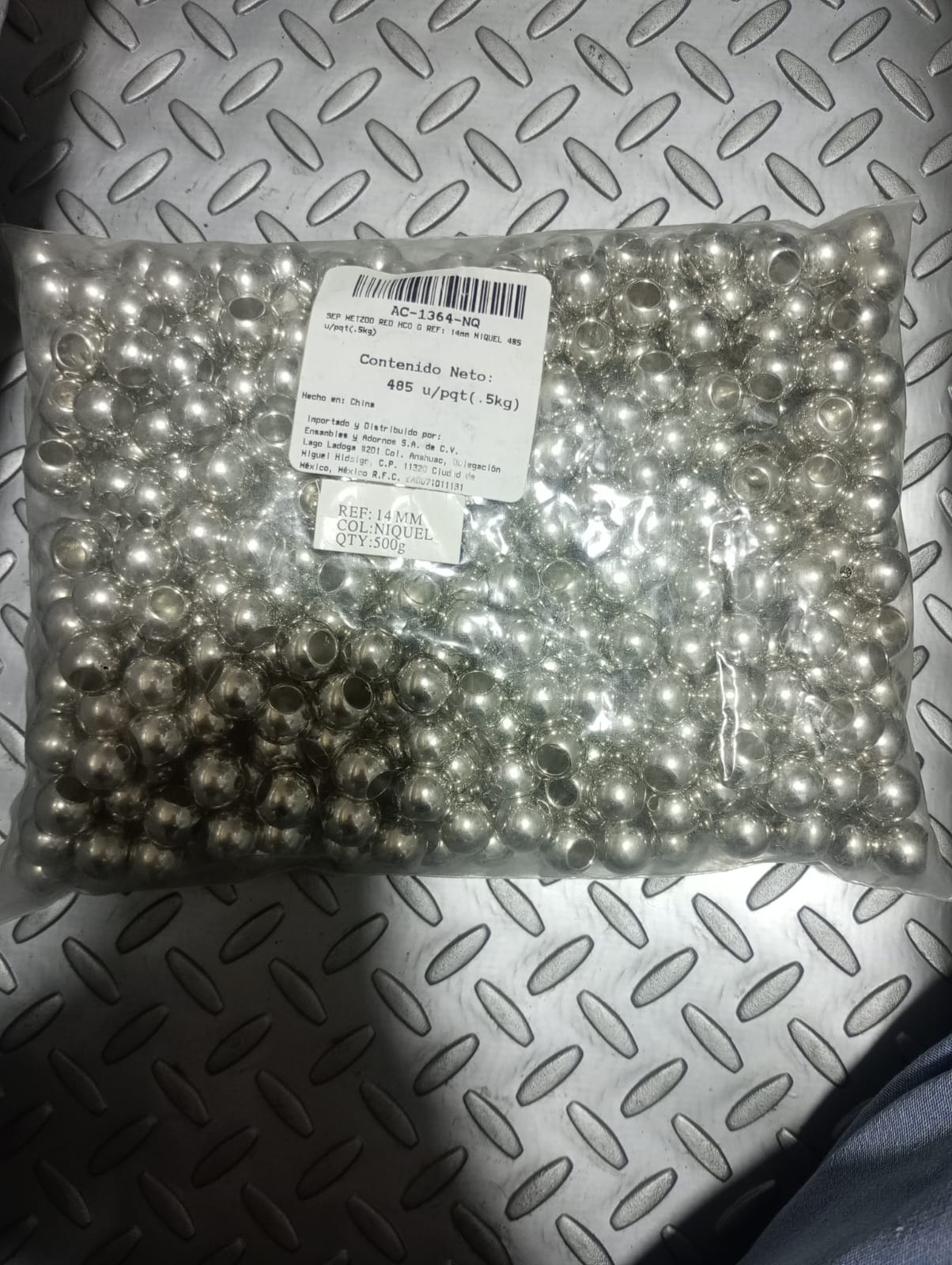 BOLITAS PLATEADAS
