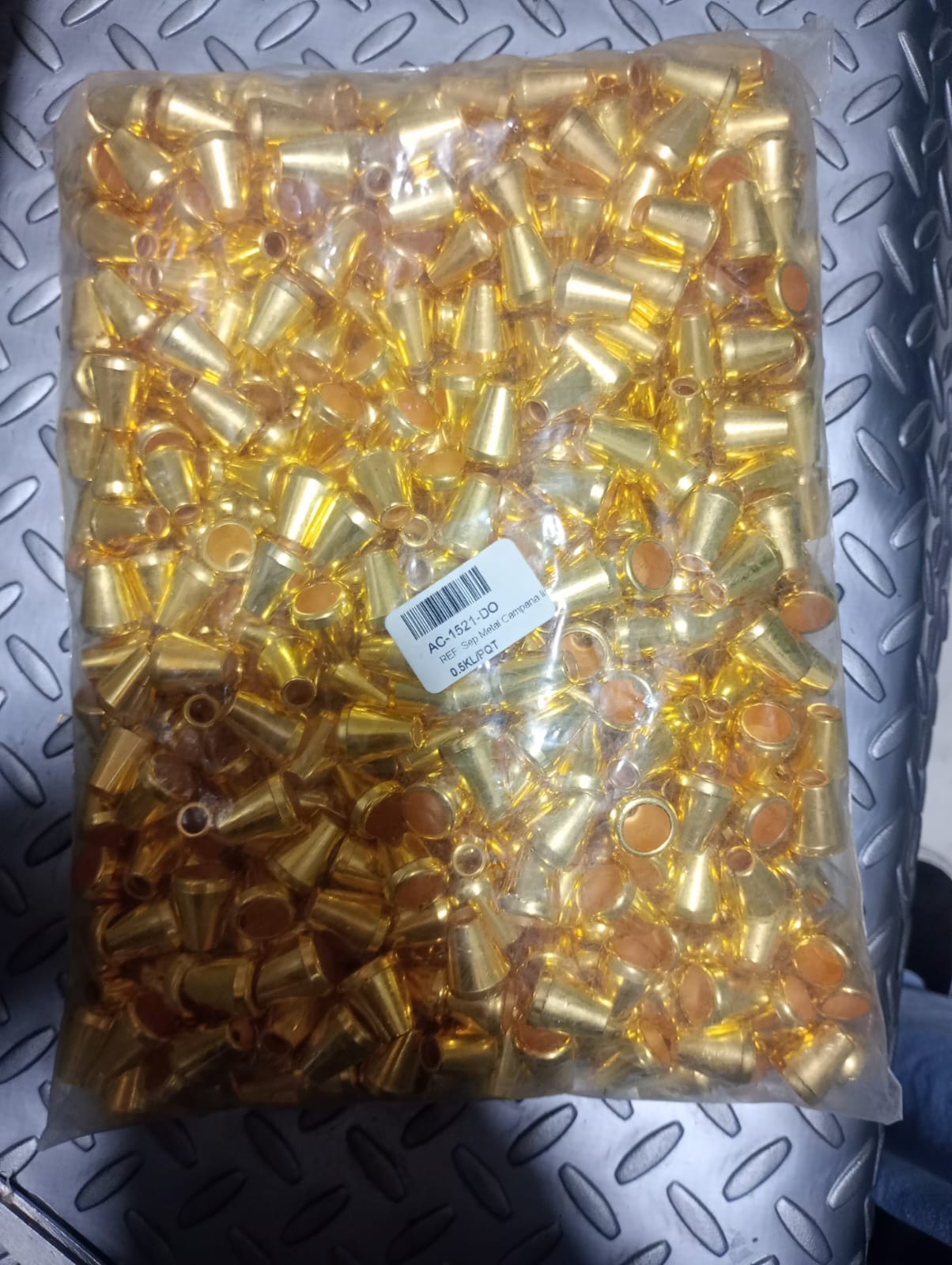 BELLOTA CAMPANA METAL DORADA