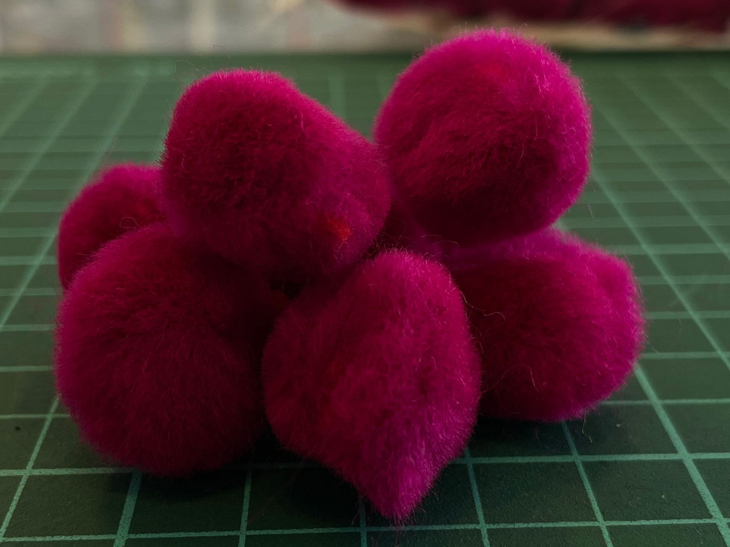POMPON #18 BUGAMBILIA