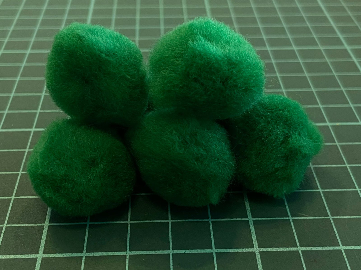 POMPON #25 VERDE BANDERA