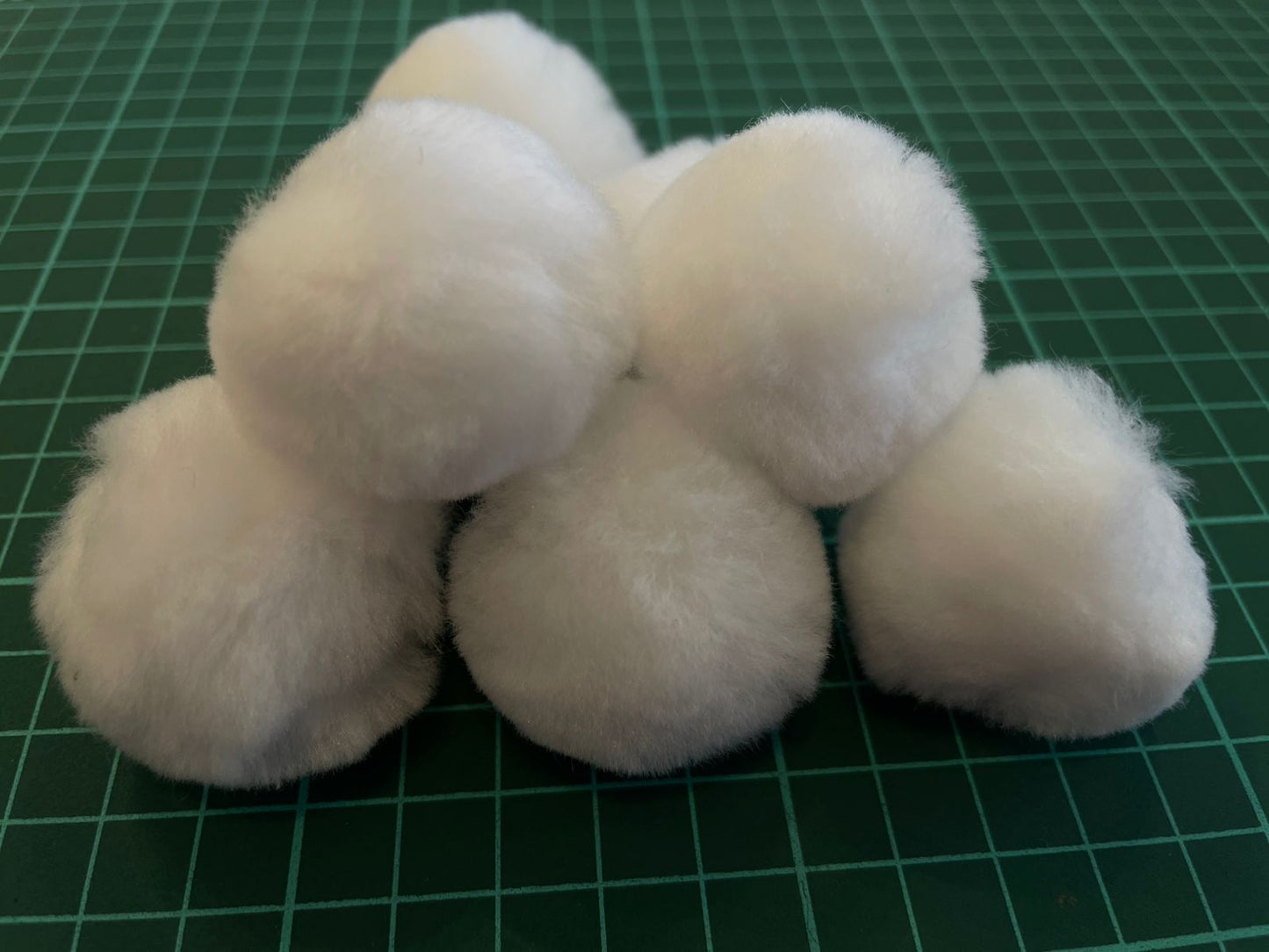 POMPON #38 BLANCO ICSF