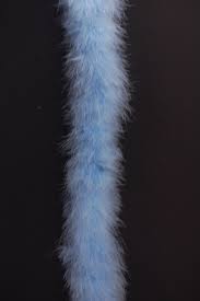 PLUMA MARABÚ MEDIANA AZUL CIELO