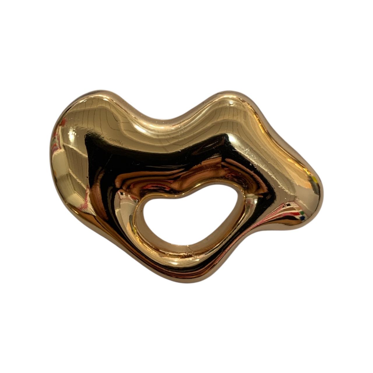 PRENDEDOR IRREGULAR CHICO ORO