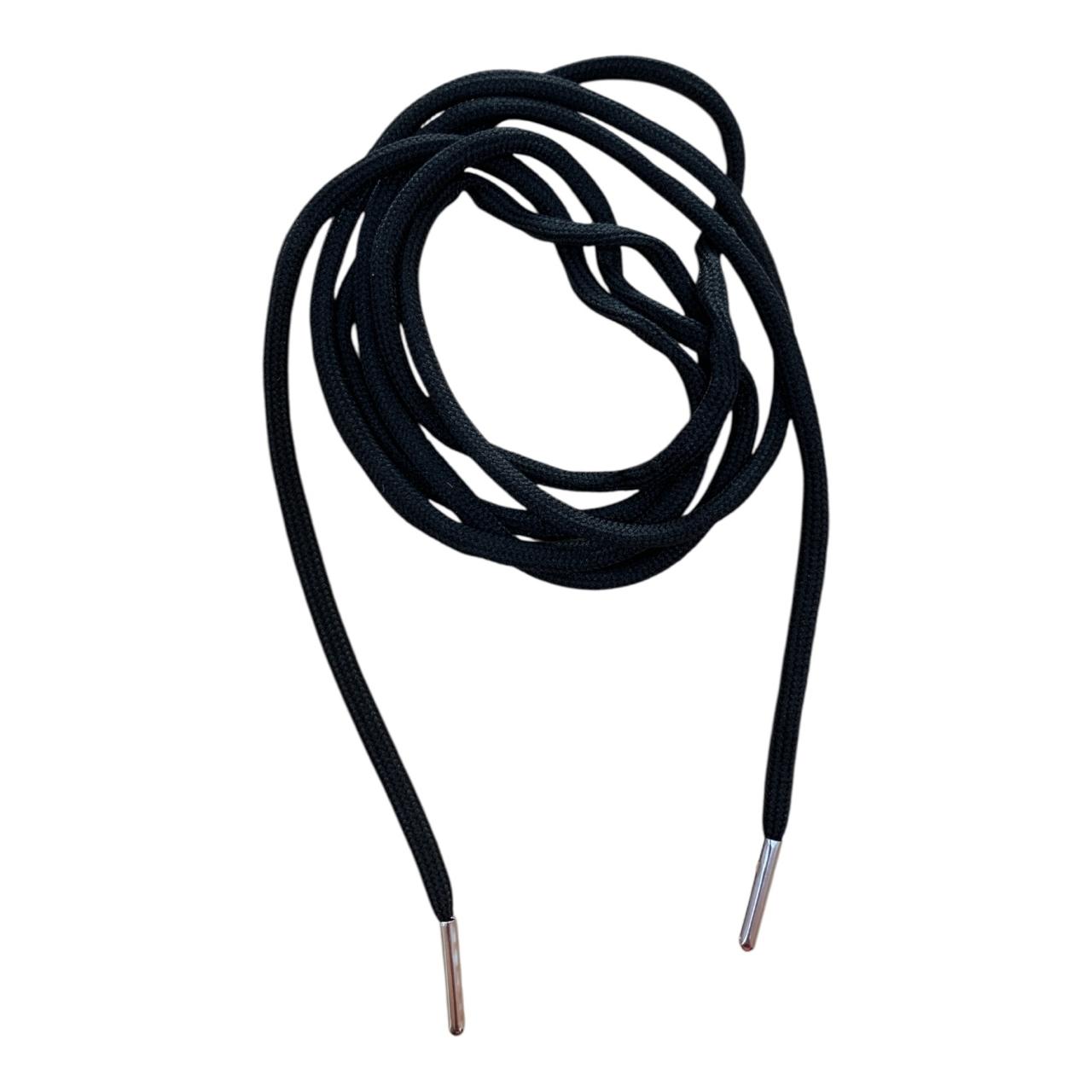 Agujeta redonda color negro punta metal