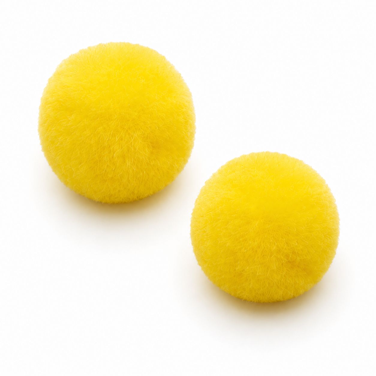 POMPON 38MM LIGHT YELLOW