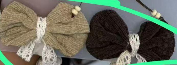 PELUCHE MOÑO BEIGE ENCAJE HUESO