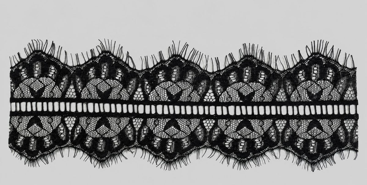 ENCAJE 02S NEGRO