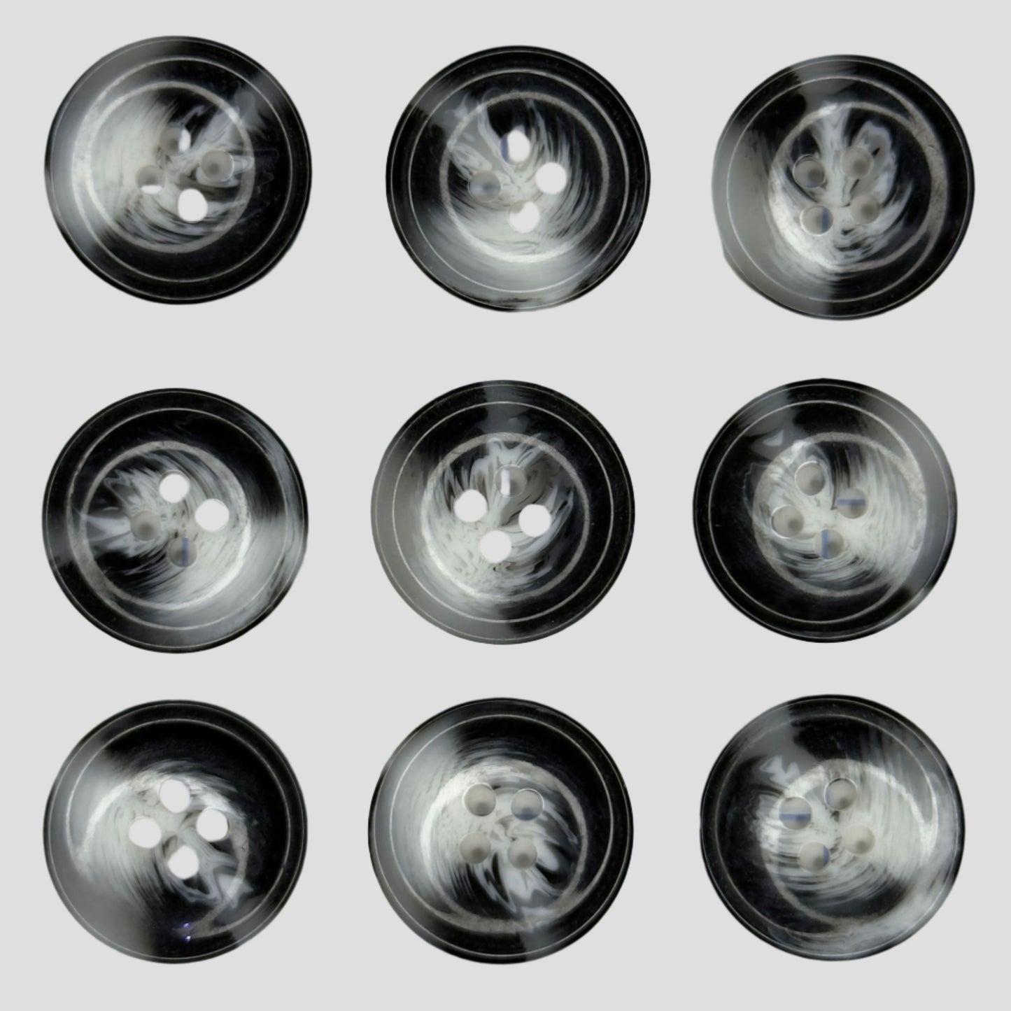 BOTON SASTRE CAZUELA BLACO/NEGRO #32 NB32