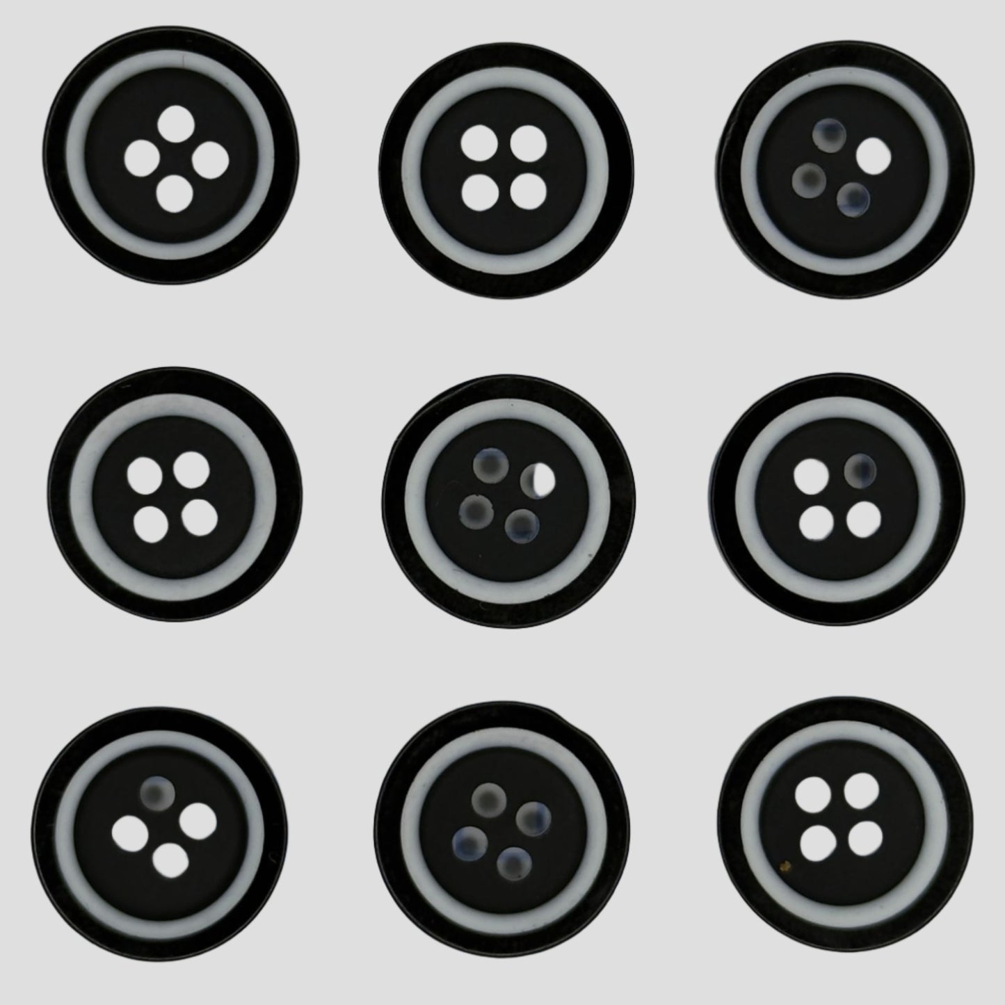 BOTON SASTRE BICOLOR NEGRO #24