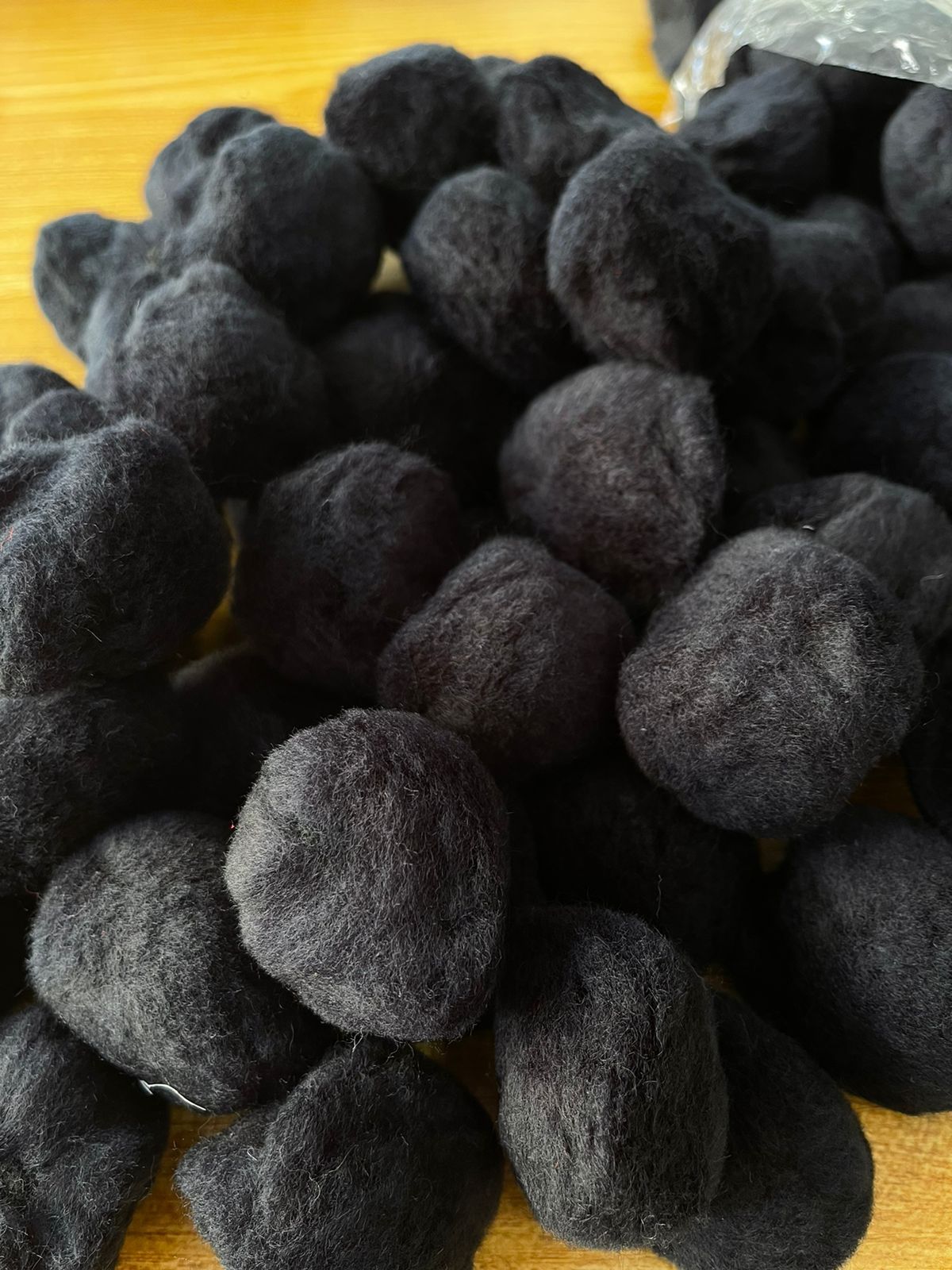 POMPON #50 NEGRO