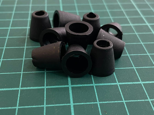 BELLOTA DE PLASTICO NEGRO