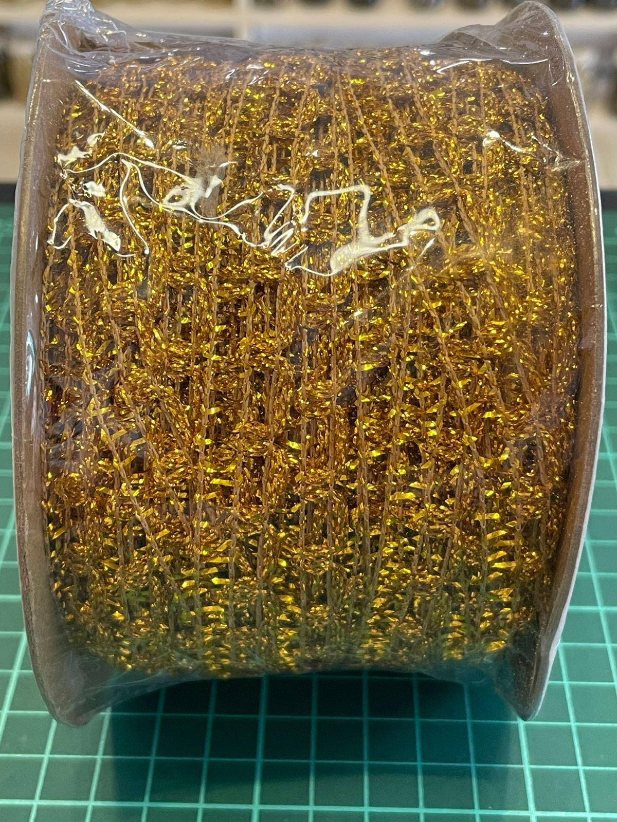 OREJA DE RATON DORADO
