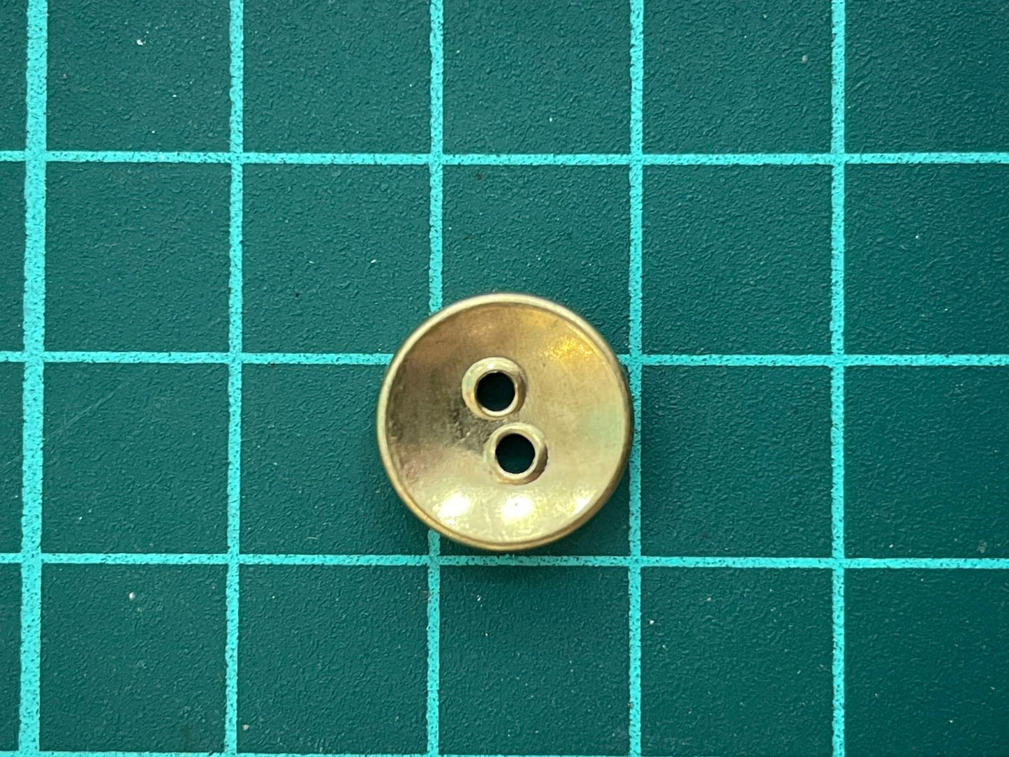 BOTON OJO DE BUHO #20 DORADO