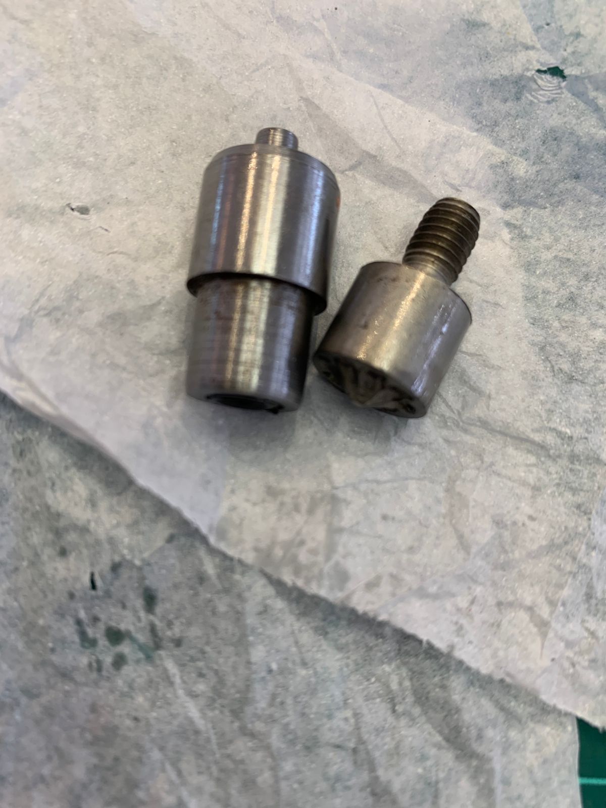 DADO OJILLOS K-19 ASTREADO