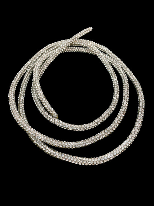 AGUJETA DE PIEDRA 3MM PLATA