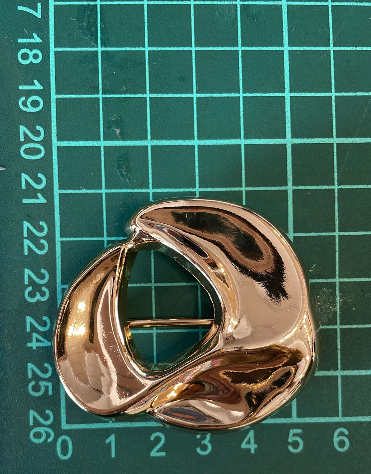 HERRAJE ANILLO IRREGULAR ORO ROSA VRZJ-267