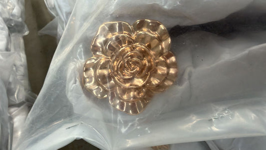 HEBILLA ROSA-FLOR IRREGULAR ORO ROSA