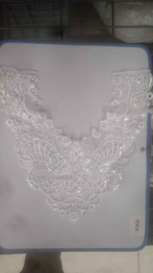 CUELLO CON LENTEJUELA 26280