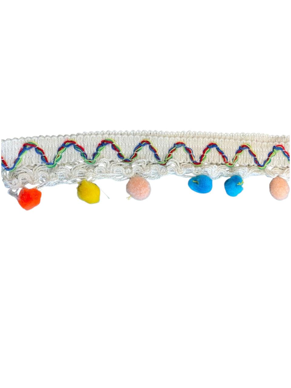 MILLARE HUESO-POMPON COLORES