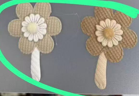 PELUCHE FLOR BEIGE BLANCO AMARILLO