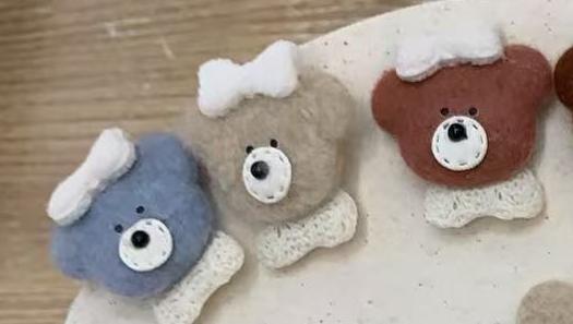PELUCHE OSO HUESO CON CUELLO Y MOÑO