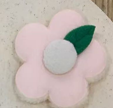 PELUCHE FLOR ROSA CON HOJITA
